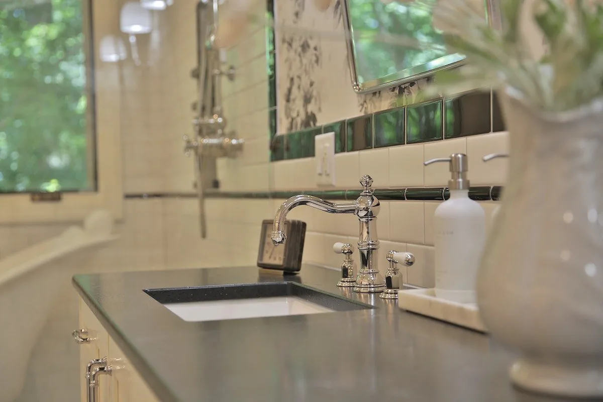Christensen Primary Suite Remodel — Primary Suite remodel in Lake Oswego, OR (photo 8)